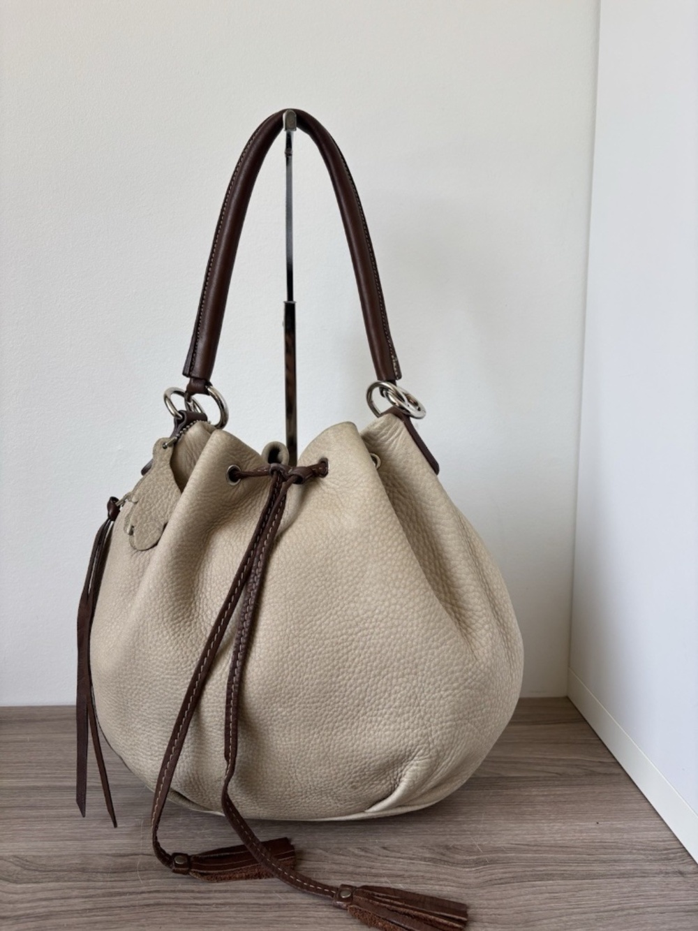 Roots Taupe and Dark Brown Leather Drawstring Bucket Bag - Picture 2 of 10
